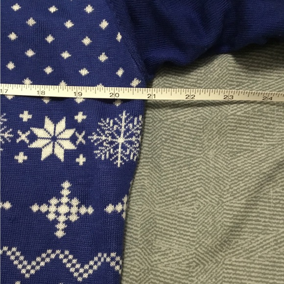 Women’s Christmas Sweater - Picture 5 of 5